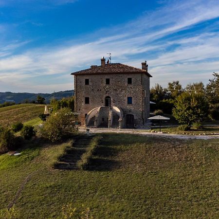 Palazzo Serre - Natura & Piscina Сан Лео Екстериор снимка