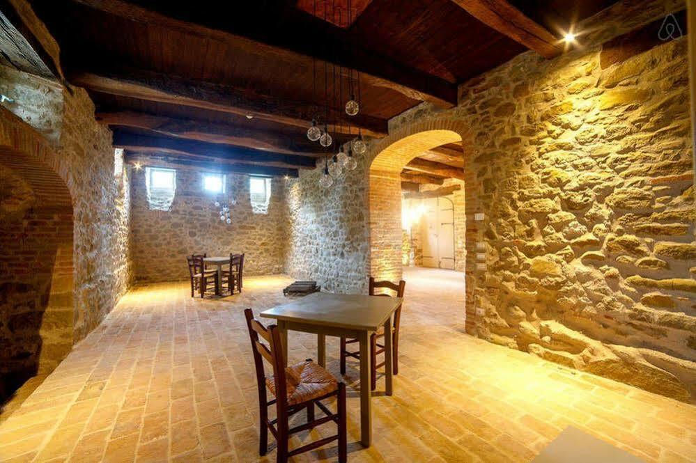 Palazzo Serre - Natura & Piscina Сан Лео Екстериор снимка